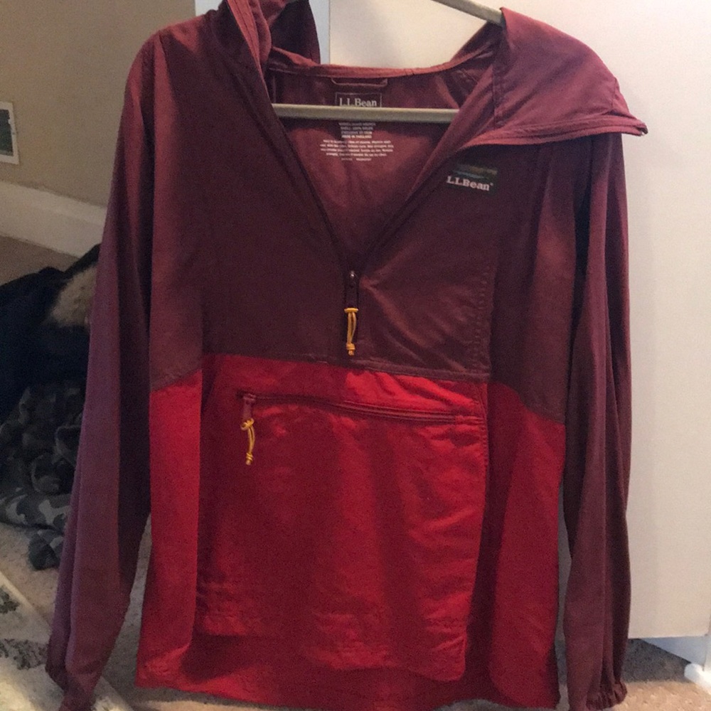 L.L. Bean rain coat pullover. Worn once.